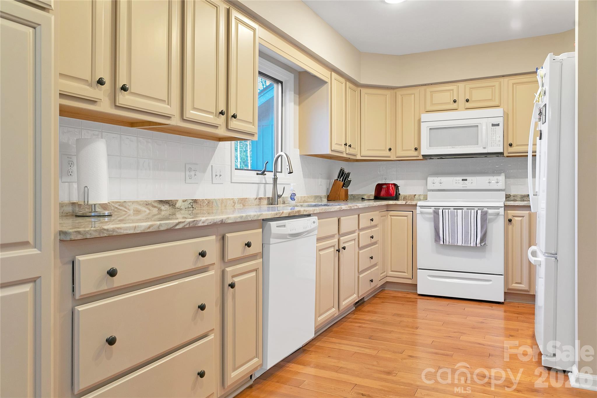 Connestee Falls - Residential