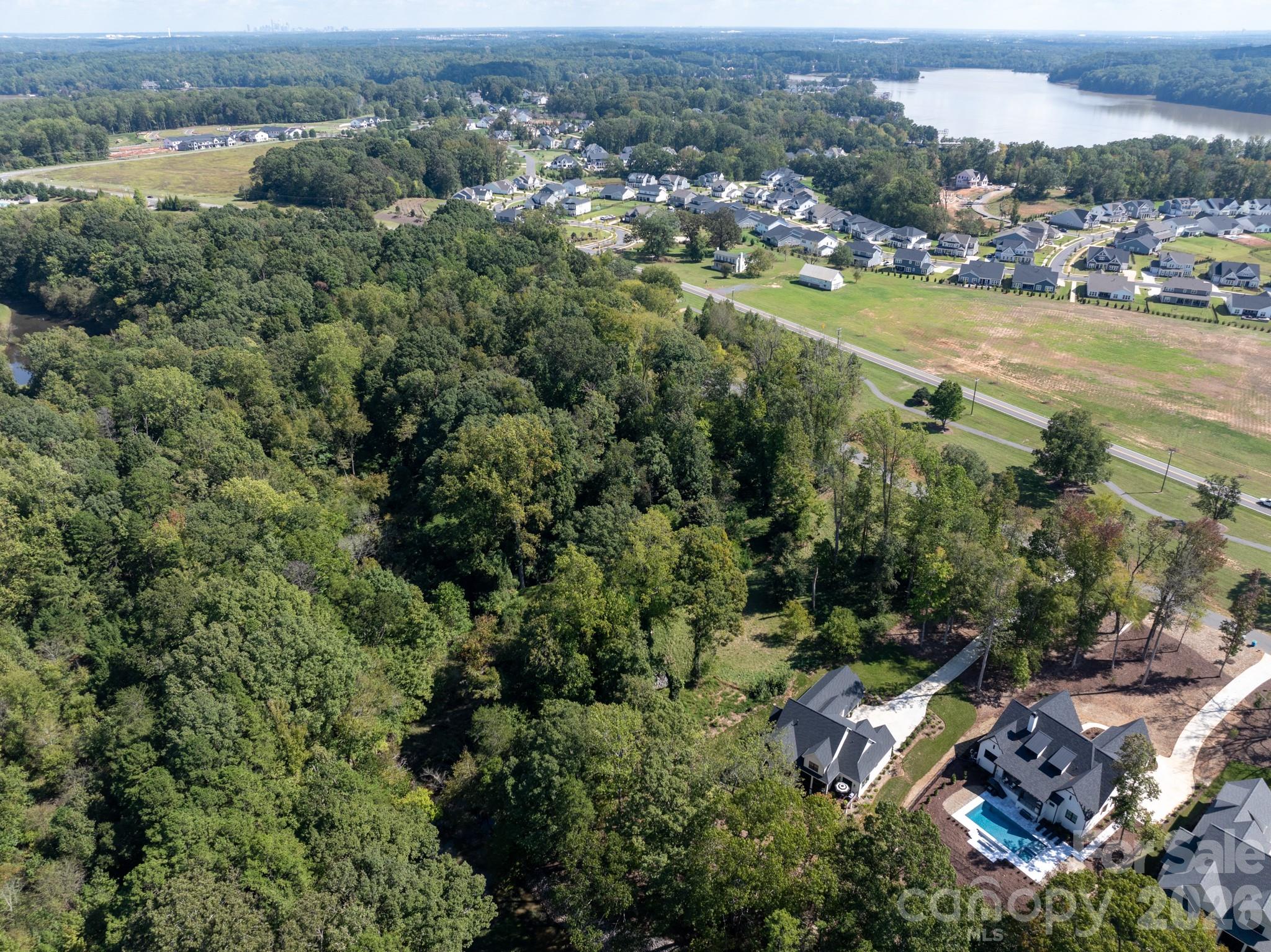 McLean Hunts Point - Land