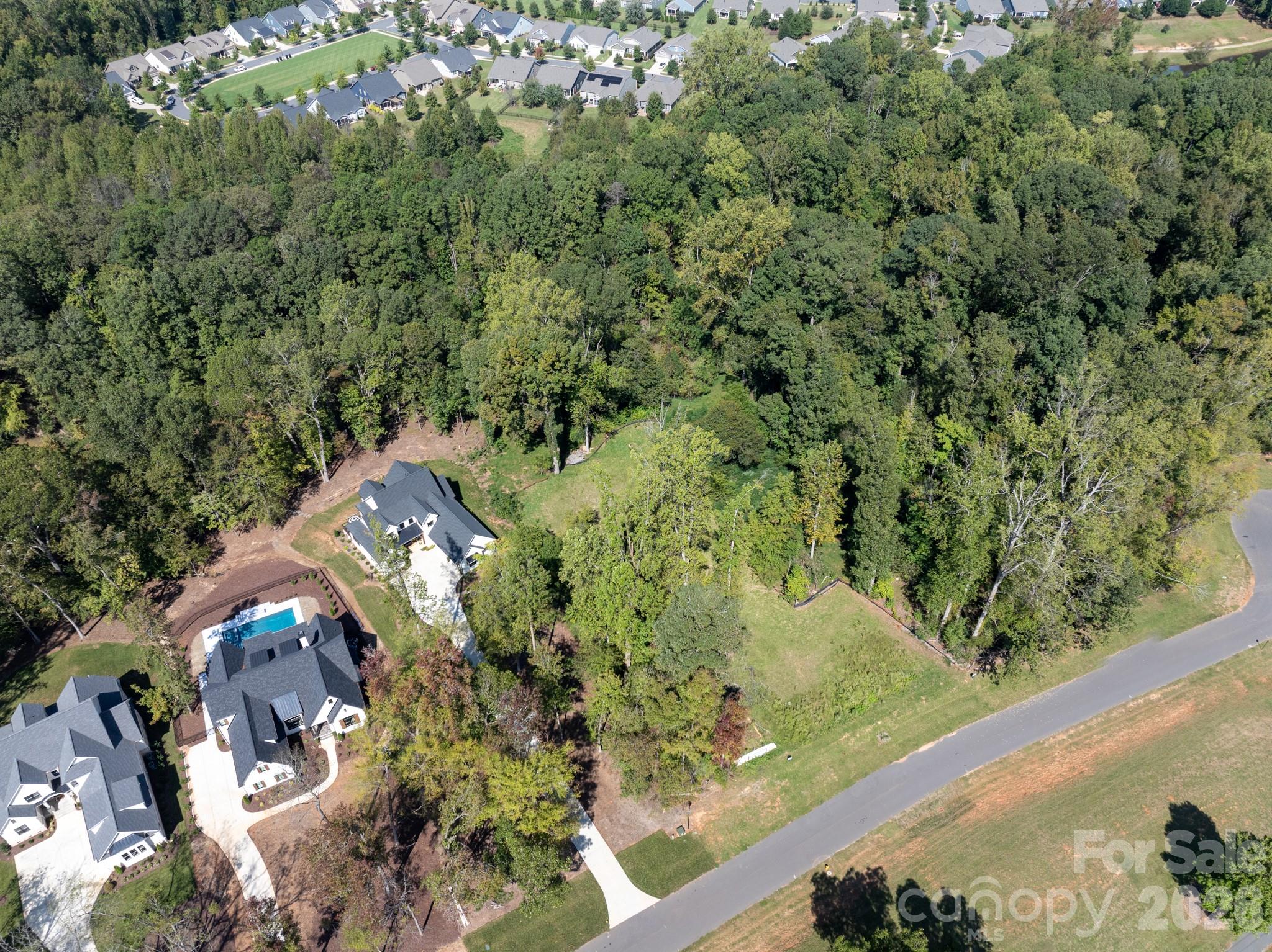 McLean Hunts Point - Land