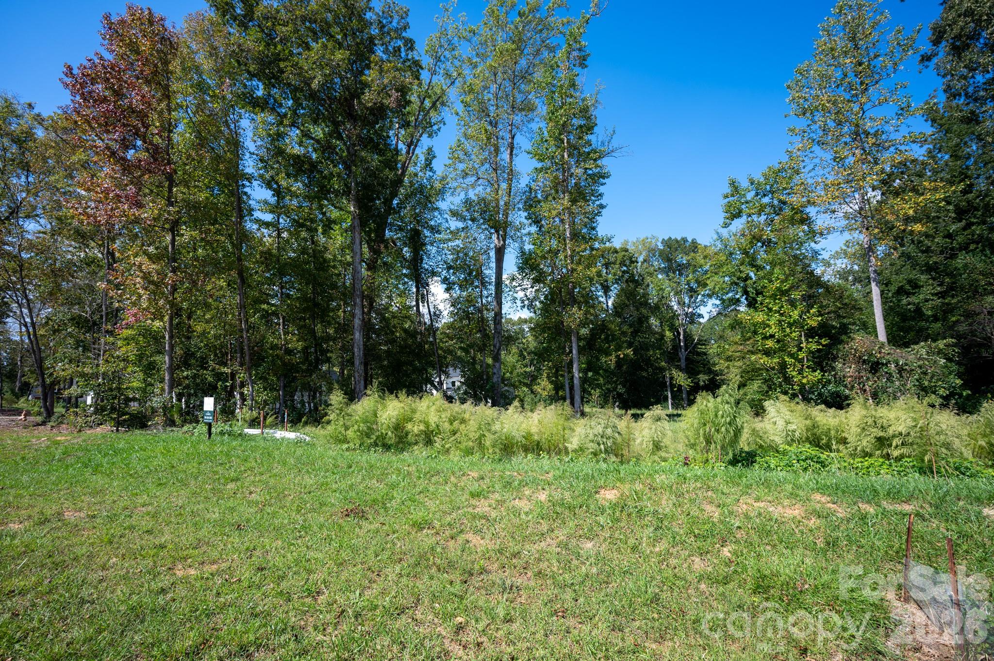 McLean Hunts Point - Land