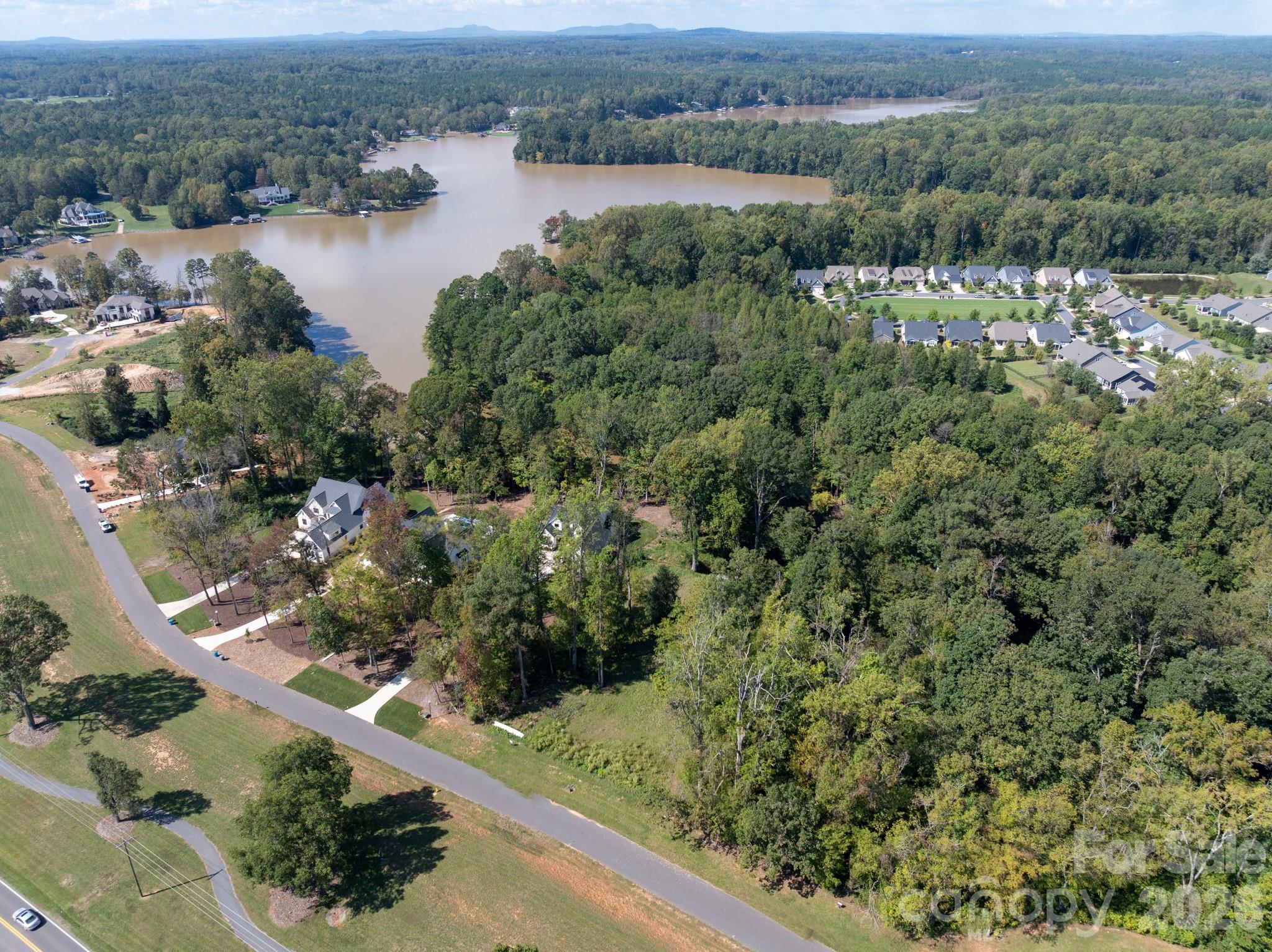 McLean Hunts Point - Land