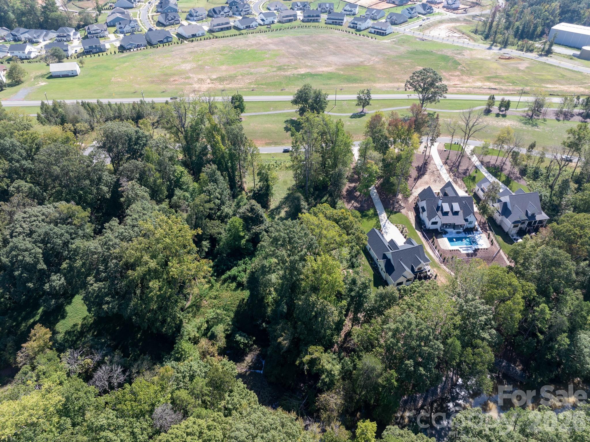 McLean Hunts Point - Land