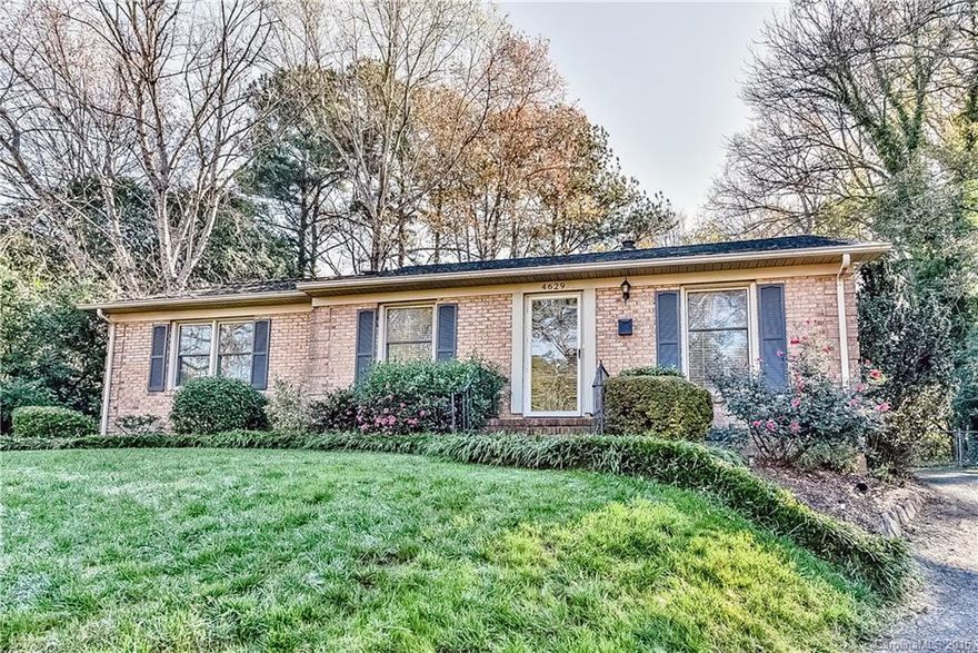 Wonderful 3 bedroom, 1.5 bath ranch in Madison Park in walking distance to shops, restaurants & bars. Freshly painted, updated windows, new 2015 furnace, new 2014 water heater, storage shed, fenced in backyard, etc. Must see!!