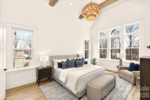 1718 Seifert Circle Charlotte NC 28205