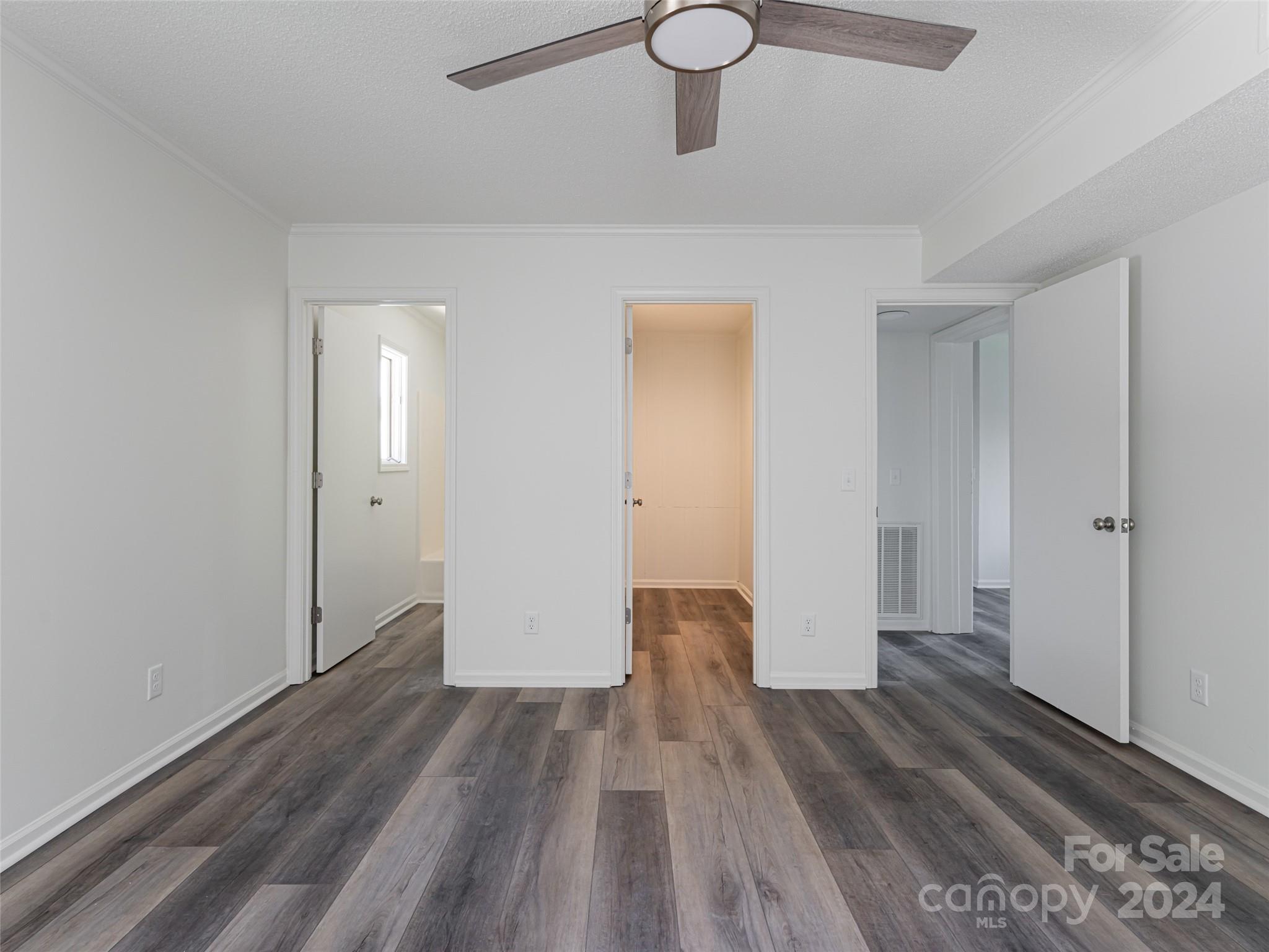 Courtside - Residential