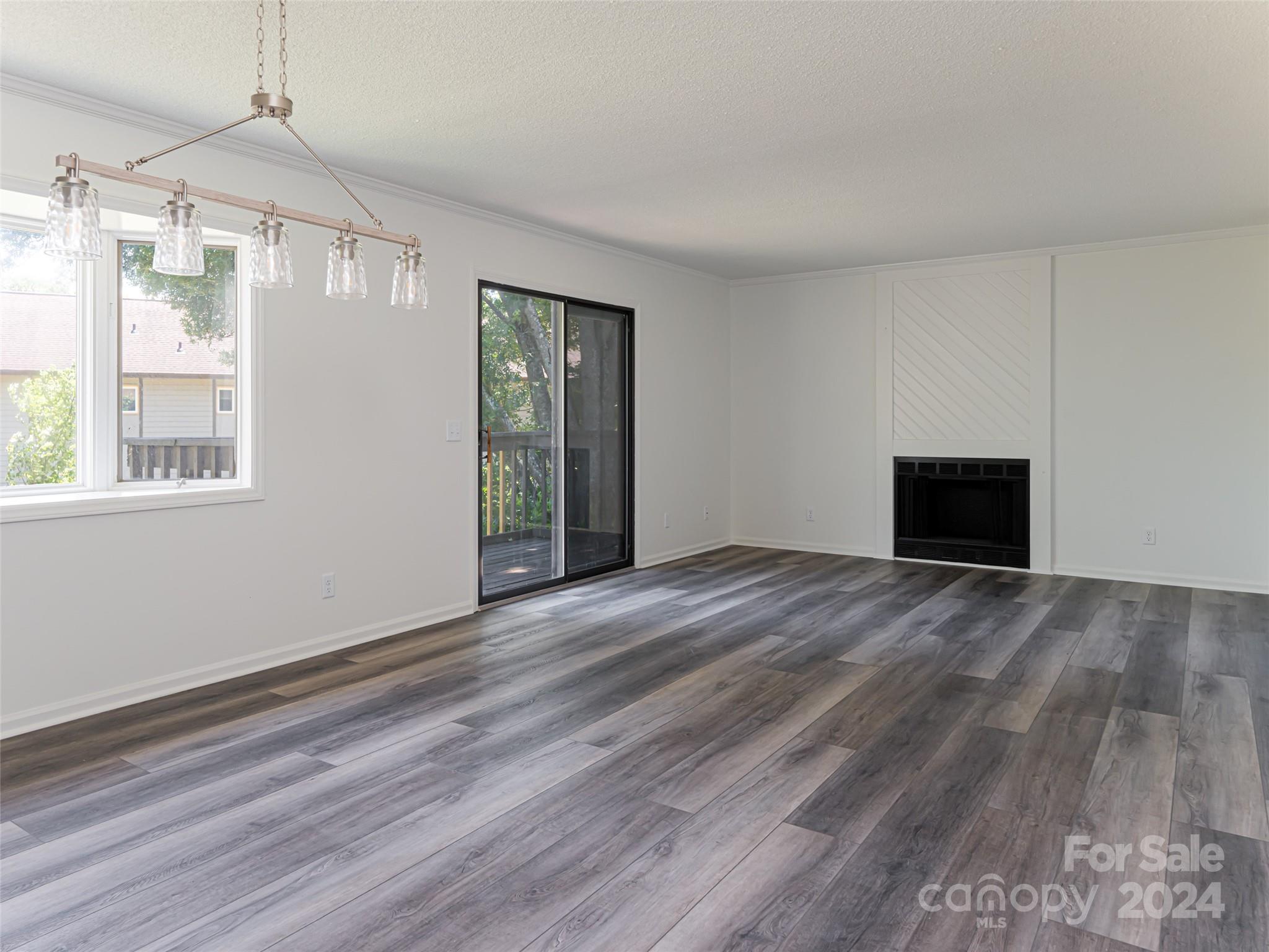 Courtside - Residential