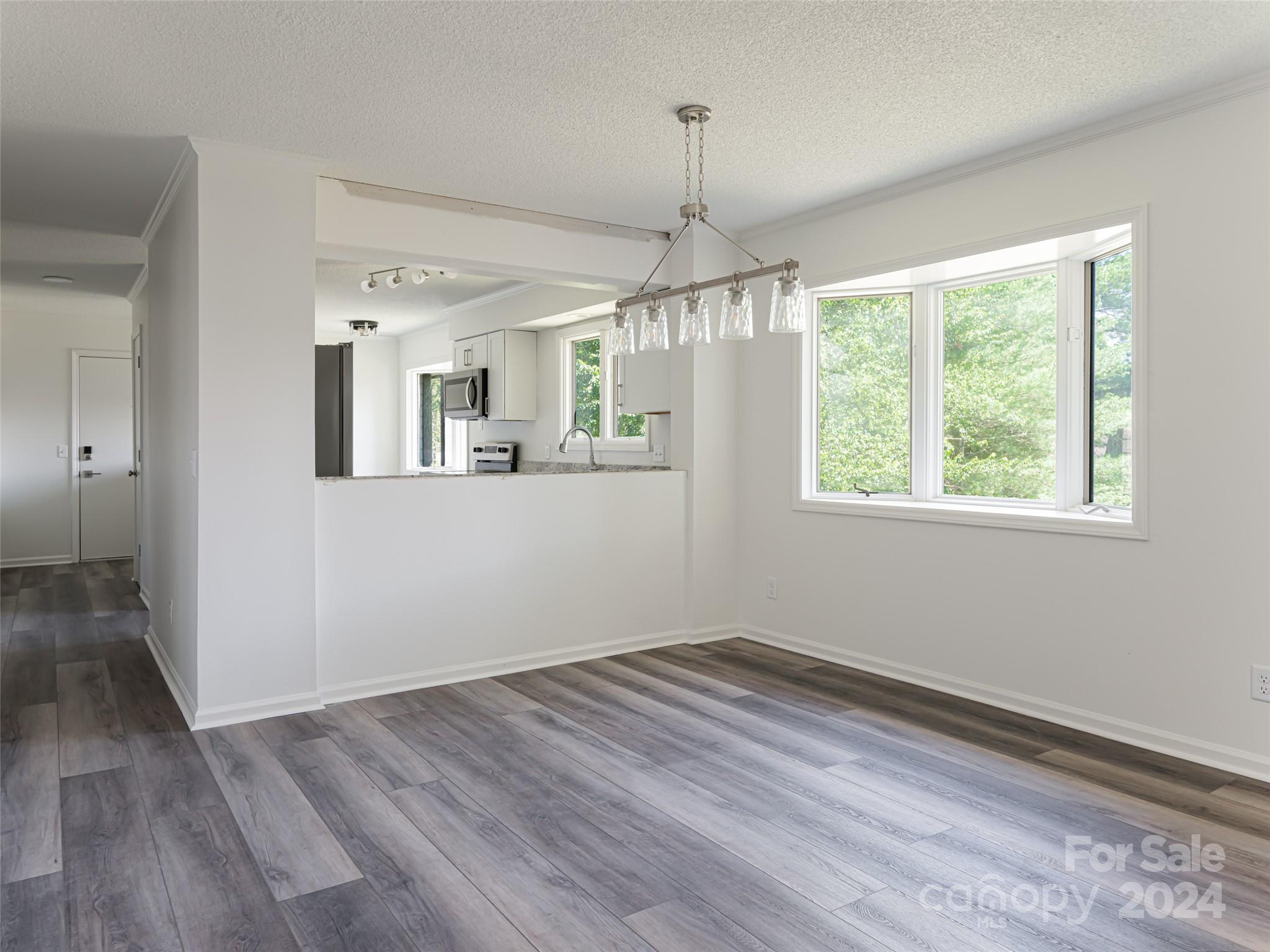 Courtside - Residential