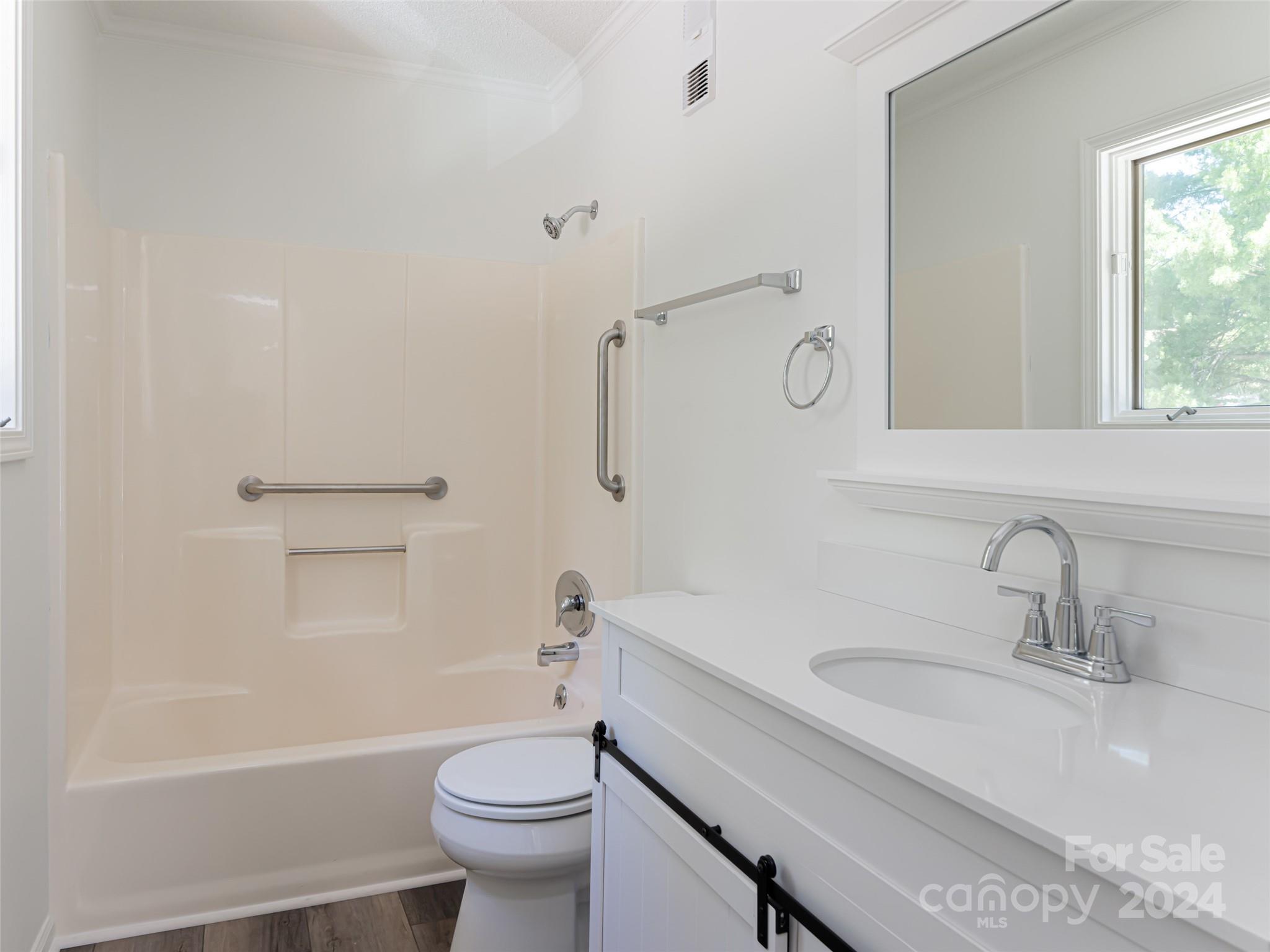 Courtside - Residential