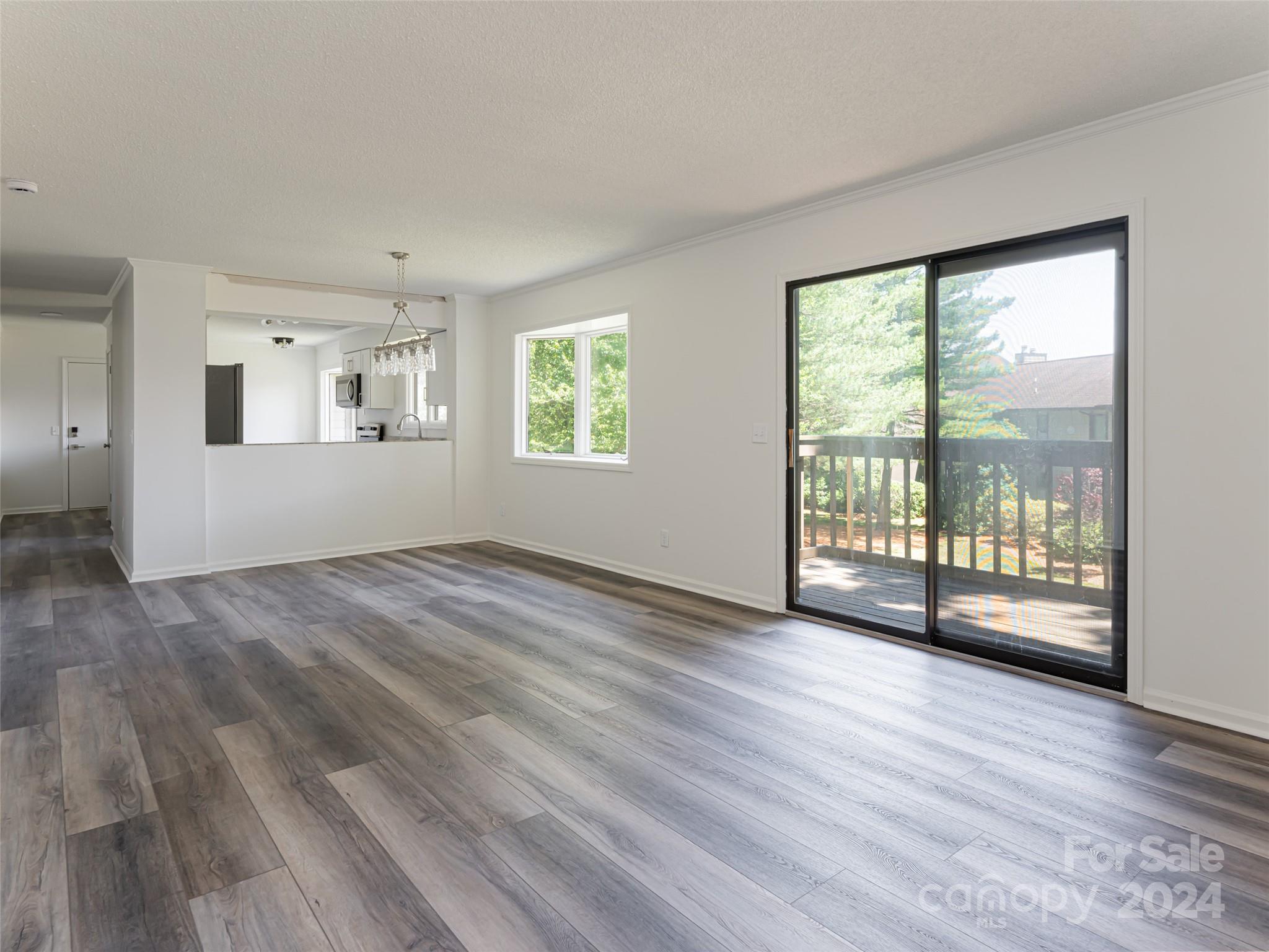 Courtside - Residential