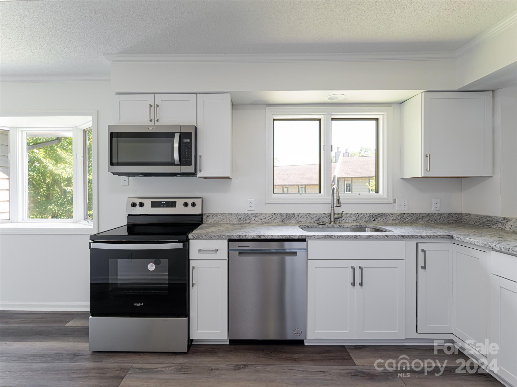 Courtside - Residential