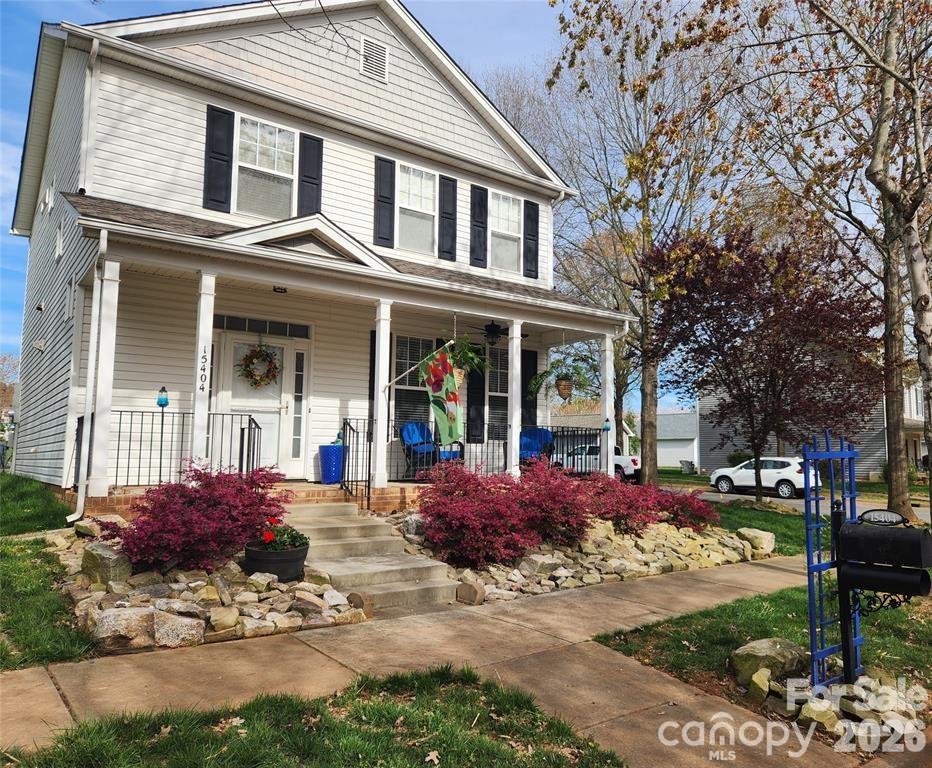 15404 Crossing Gate Drive