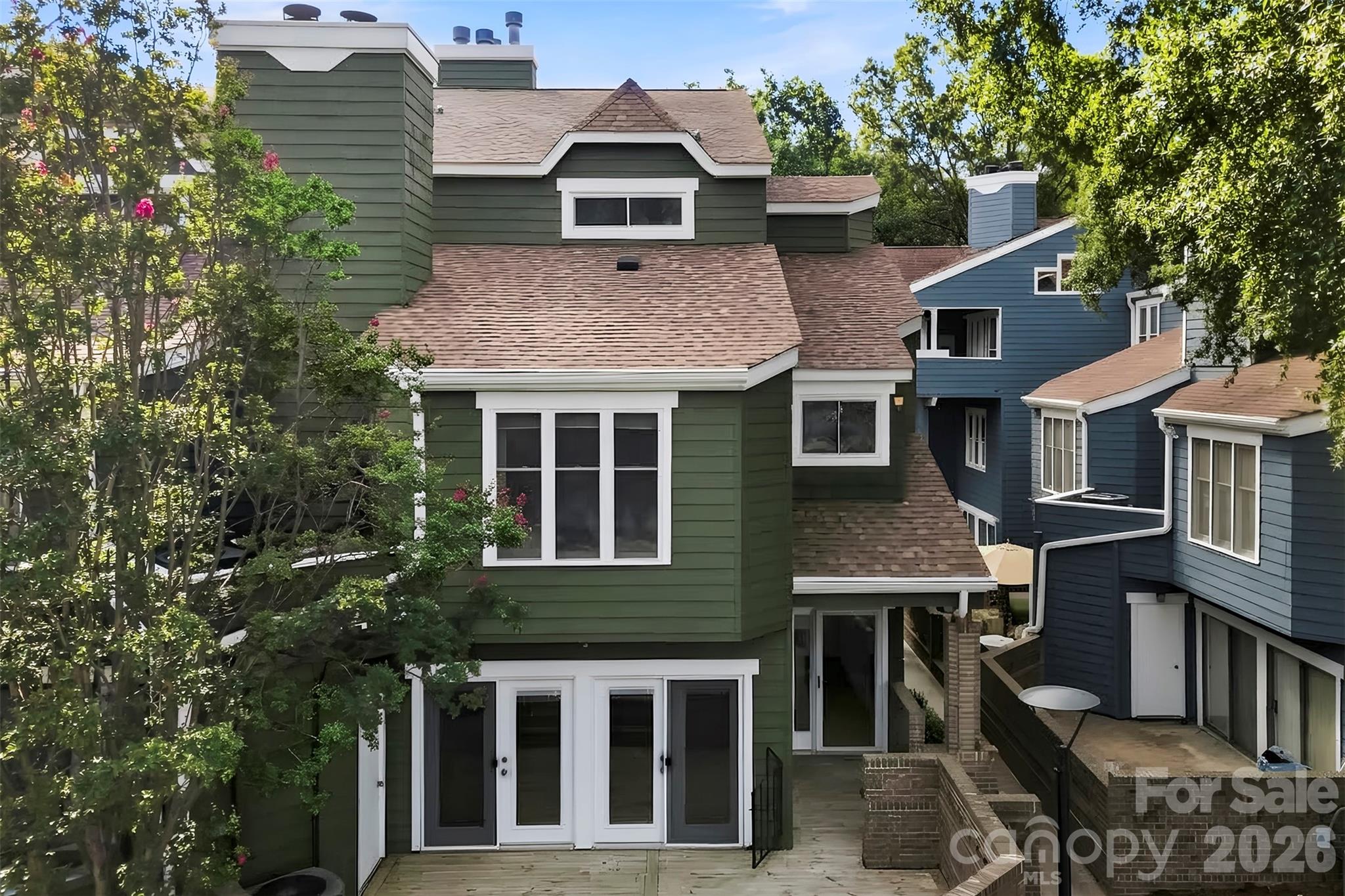 425 W 8th Street 87