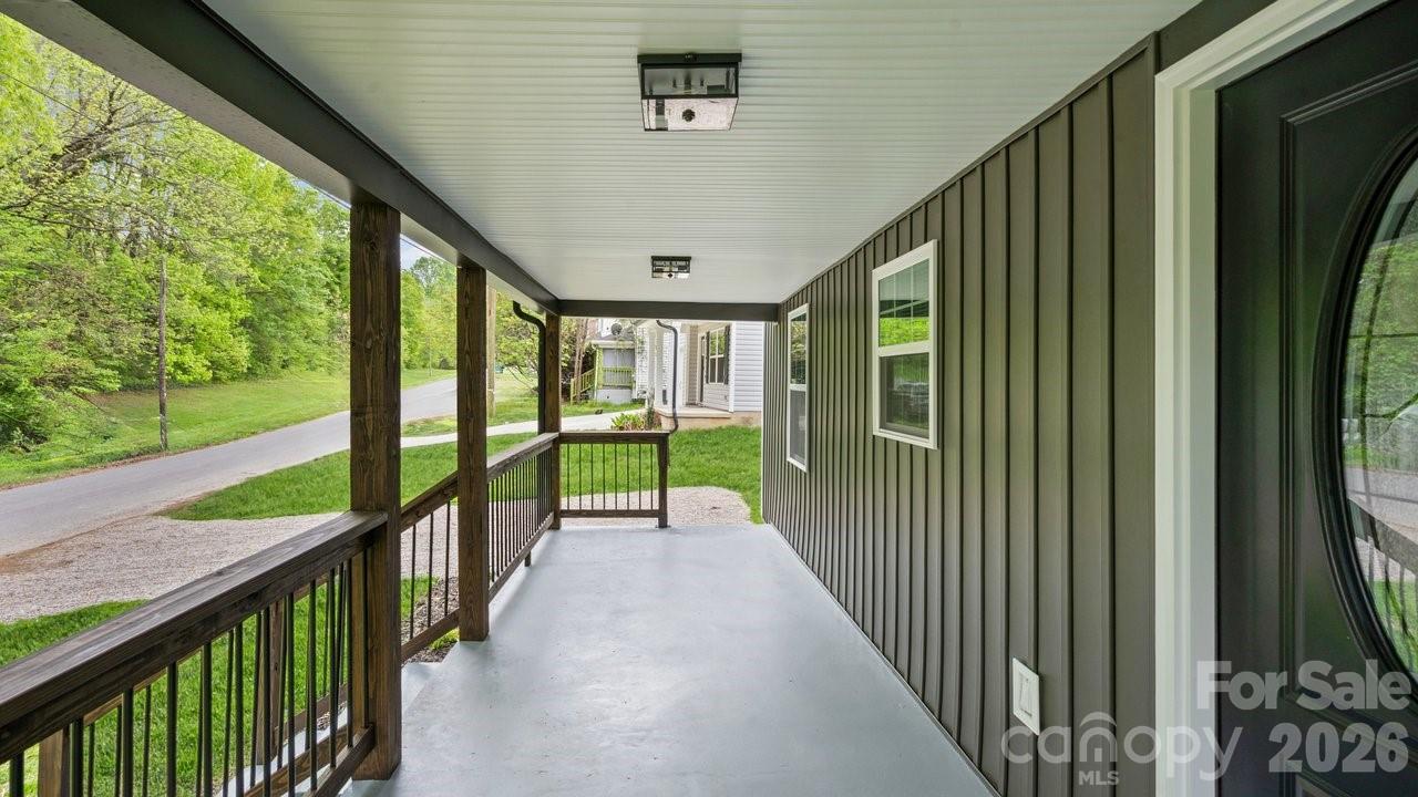 102 W Carolina Avenue