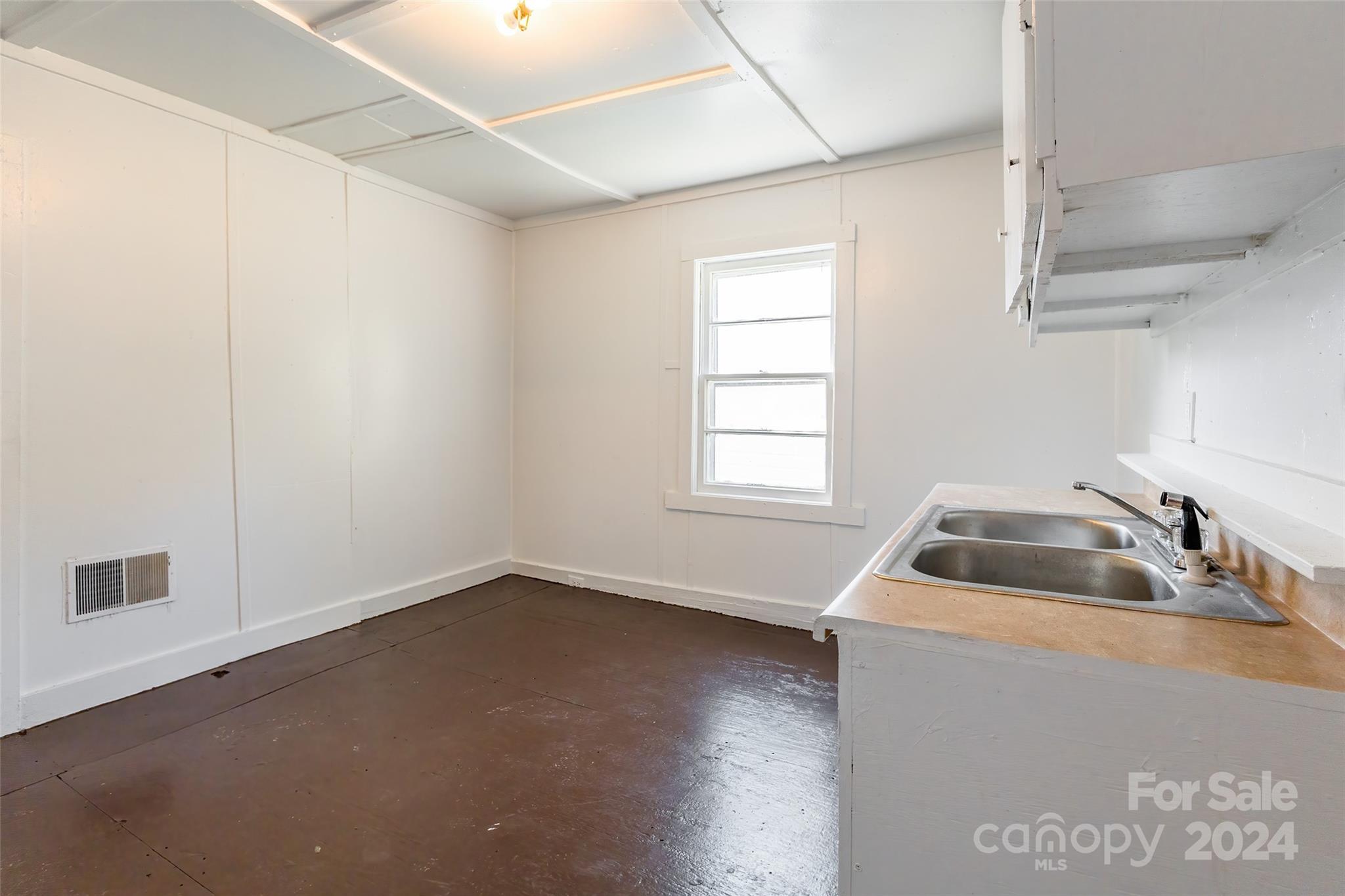 Woodland Park - Residential Income