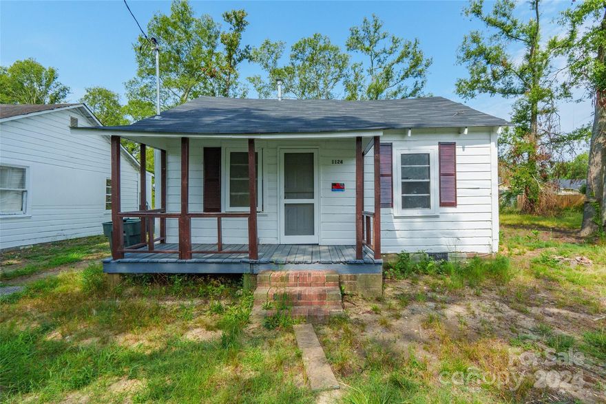 Discover a rare investment opportunity with this package of five homes. Featured prominently is 1124 Carolina Ave Ext, a 2-bed, 1-bath property highlighted on the MLS. This package also includes parcels #6000802012 - 1128 Carolina Ave Ext, #6000802006 - 1156 Carolina Ave Ext/1185 Andrea Ct, and #6000802005 - 1160 Carolina Ave Ext. Act now to seize the chance to expand your investment portfolio.

Rental income as follows: 
1185 Andrea Ct.      $250
1160 Carolina Ave Ext.  $295
1156 Carolina Ave Ext.  $595
1128. Carolina Ave Ext  $595
1124 Carolina Ave Ext.  currently vacant / was posted for $700