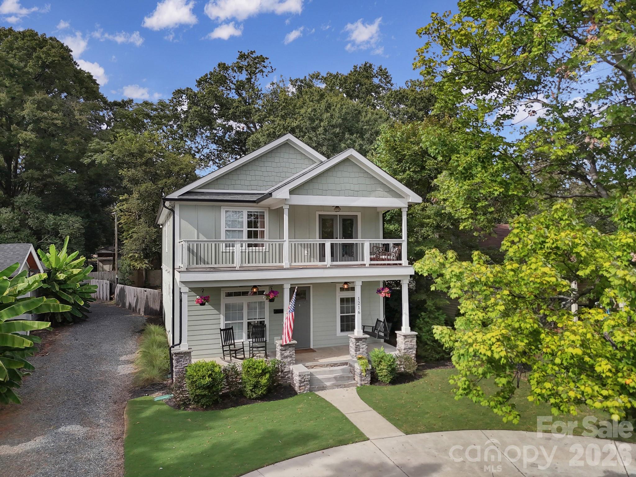 1216 Effingham Road