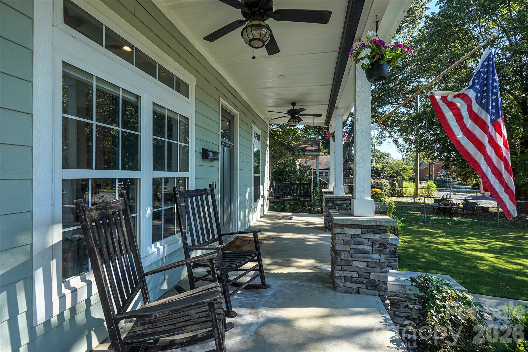 1216 Effingham Road