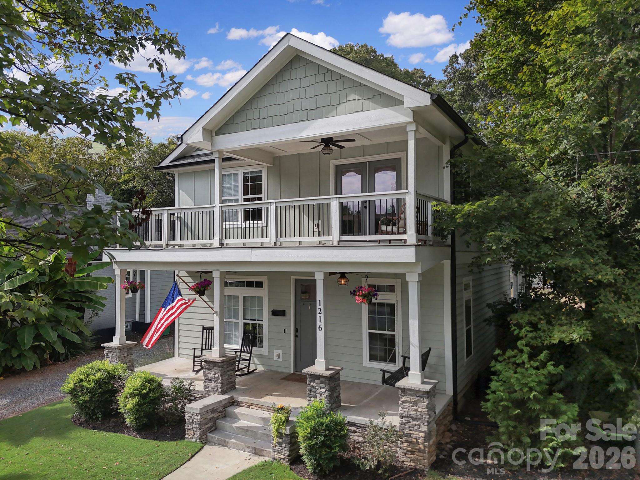1216 Effingham Road