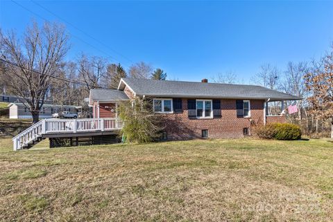 Photo of 522 Calvert Road, Brevard, NC 28712 (MLS # 4326095)