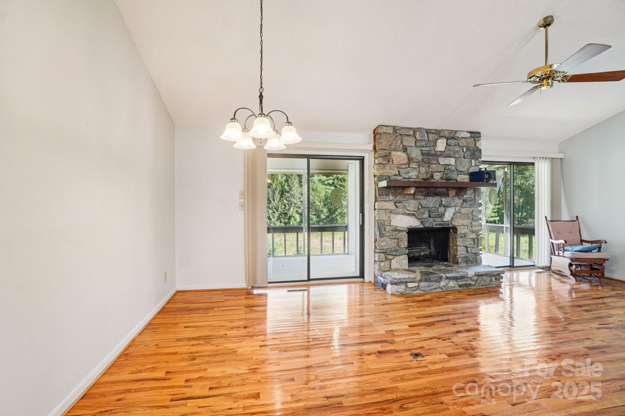 157 Glen Cannon Point 3