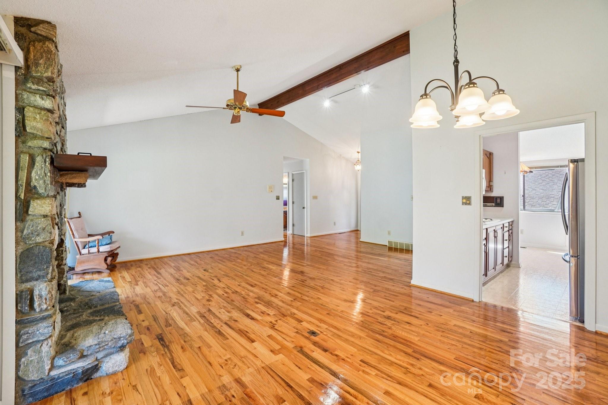 157 Glen Cannon Point 3