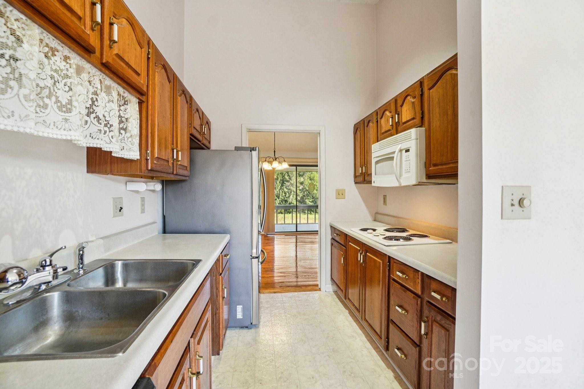 Glen Cannon Condominiums Four - Residential