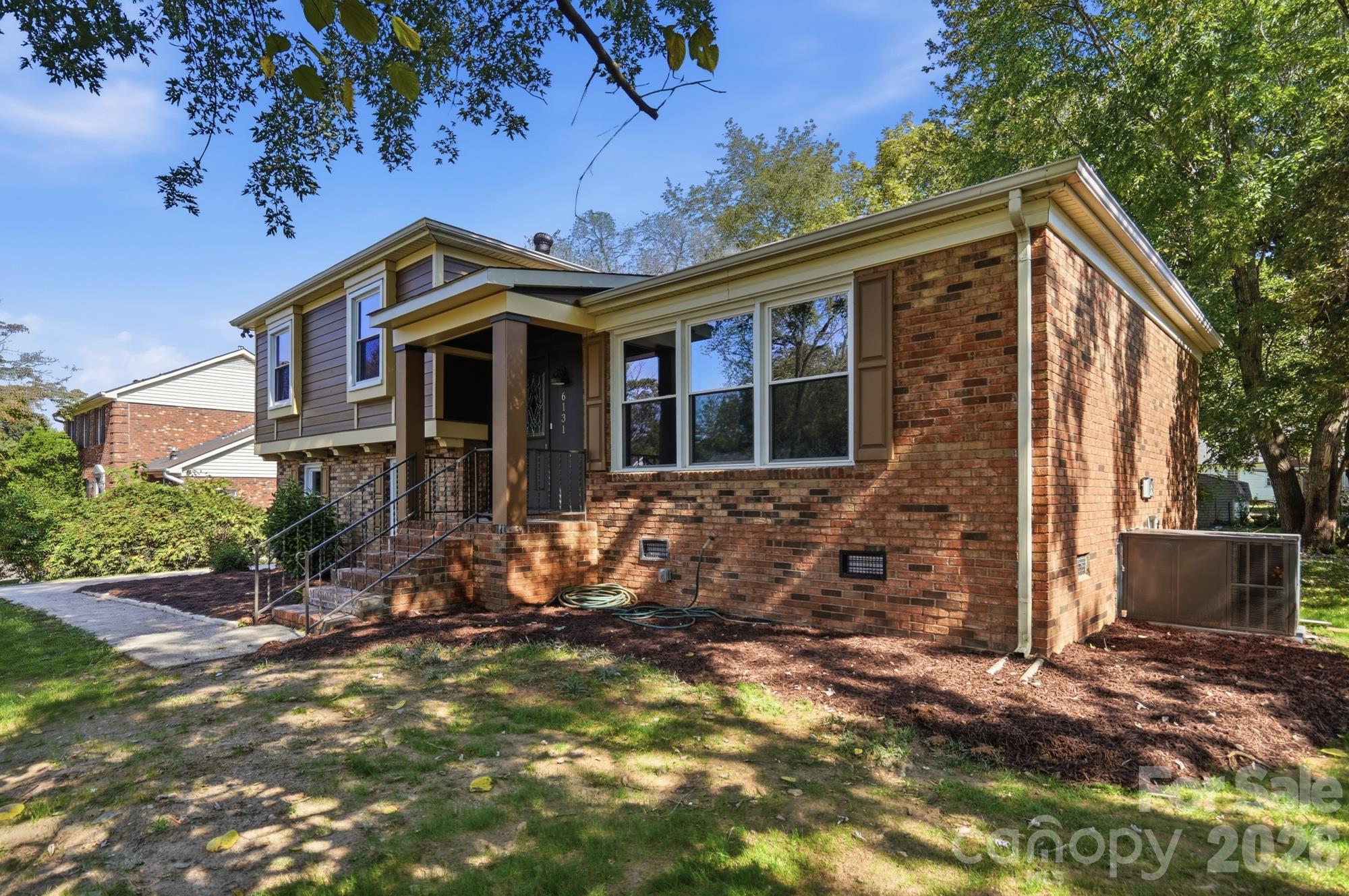 6131 Coach Hill Lane