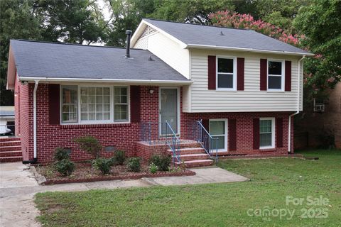 6727 Cedar Springs Road Charlotte NC 28212