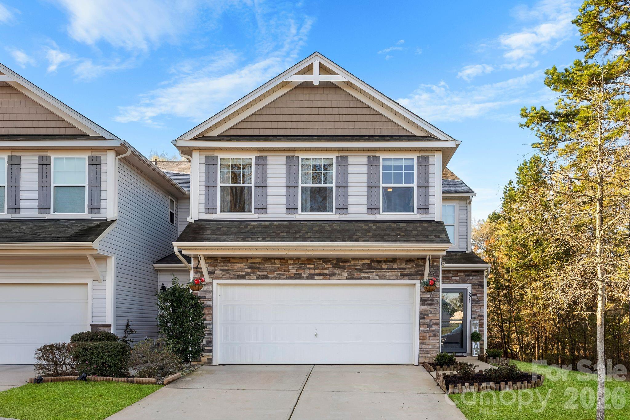 Pikeview Place - Residential