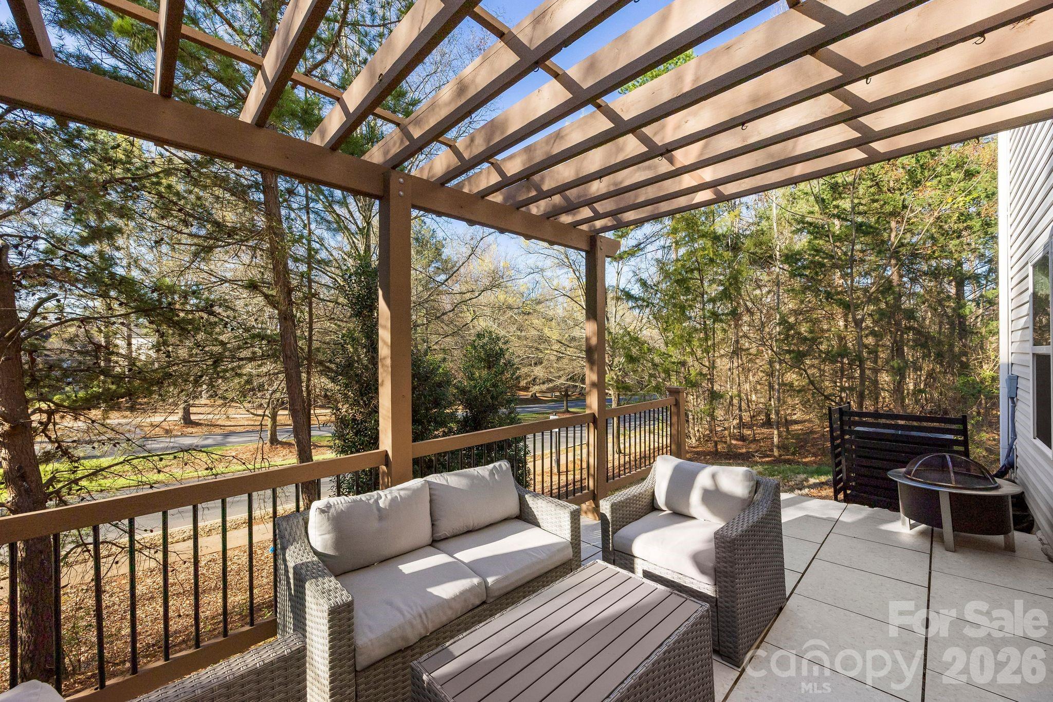 Pikeview Place - Residential