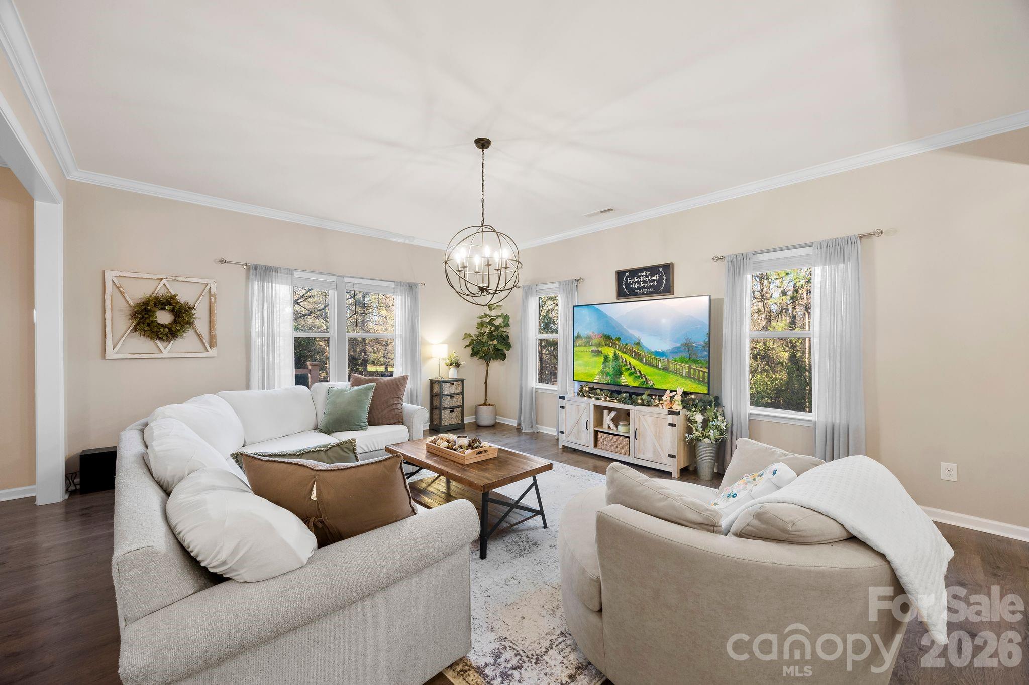 Pikeview Place - Residential