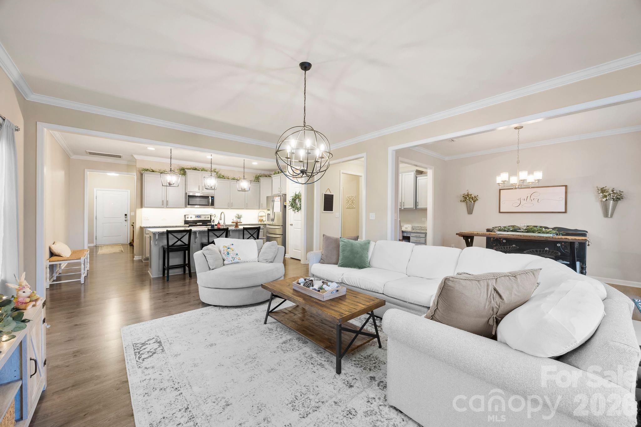 Pikeview Place - Residential