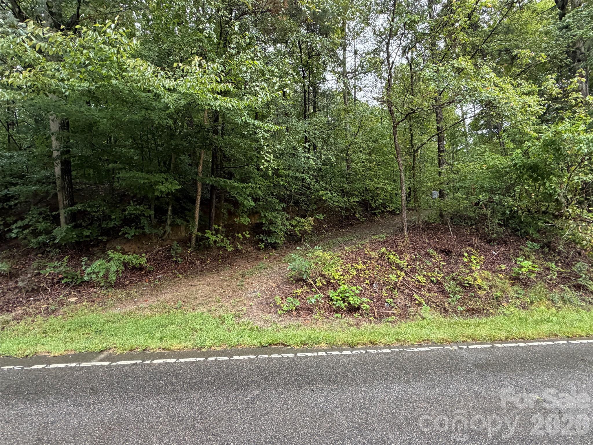 3865 Hickory Highway