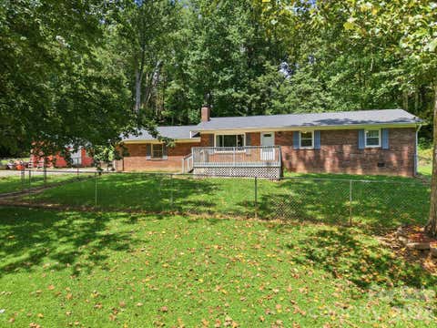 Photo of 339 Indian Hills Loop, Waynesville, NC 28786 (MLS # 4417472)