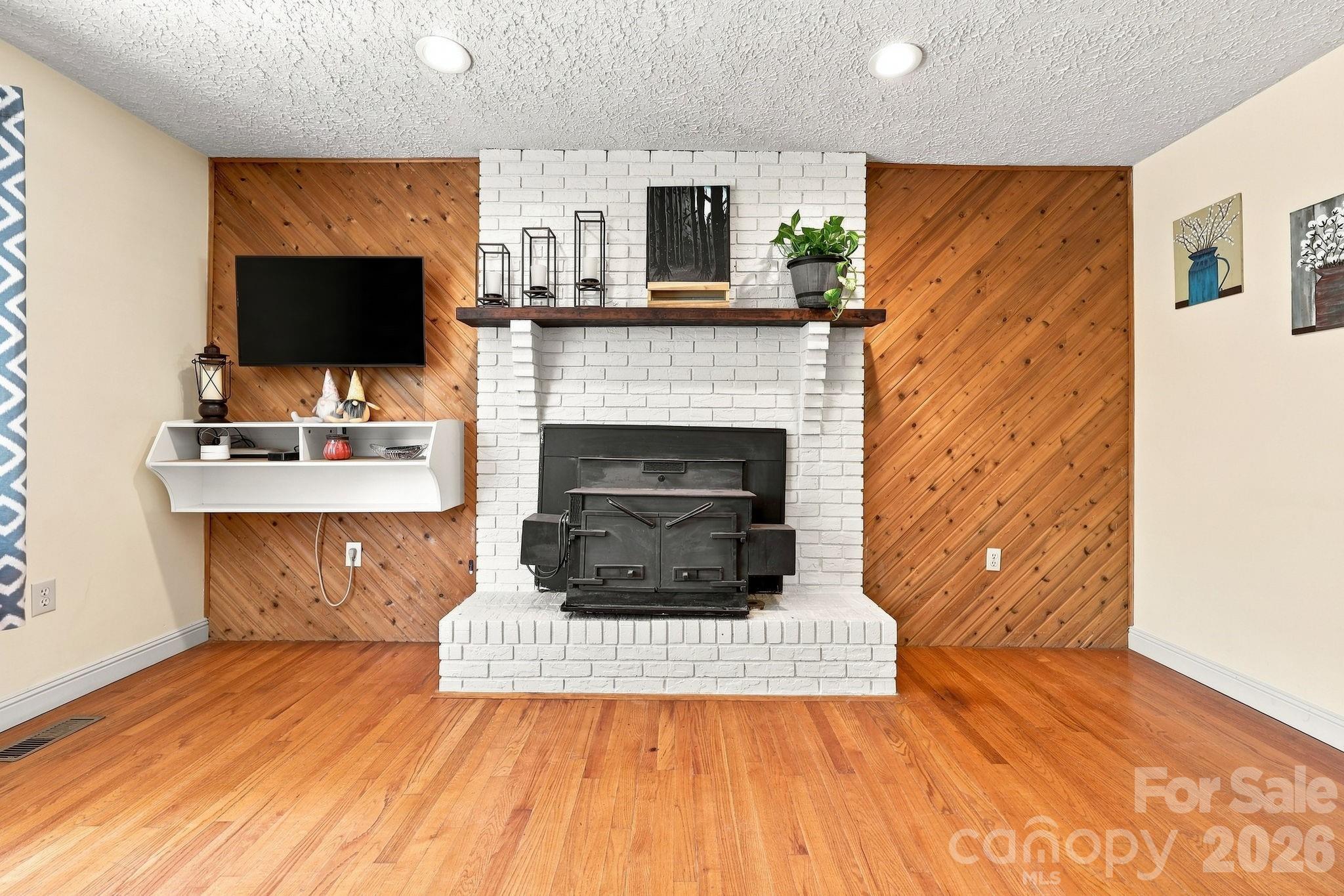339 Indian Hills Loop