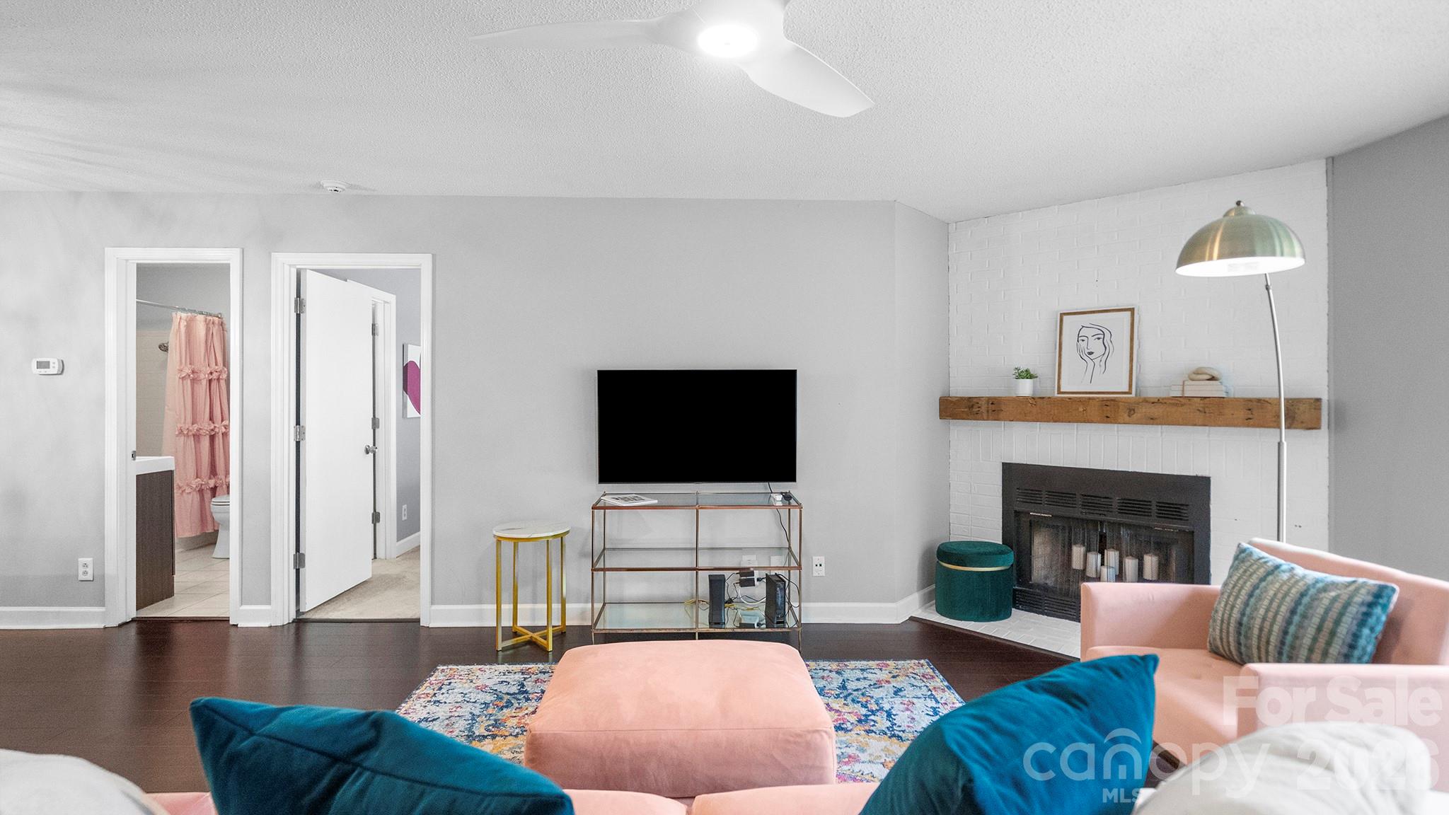 1612 Sharon Road W 68