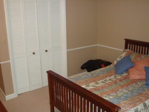 River Hills - Residential Lease