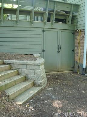 River Hills - Residential Lease