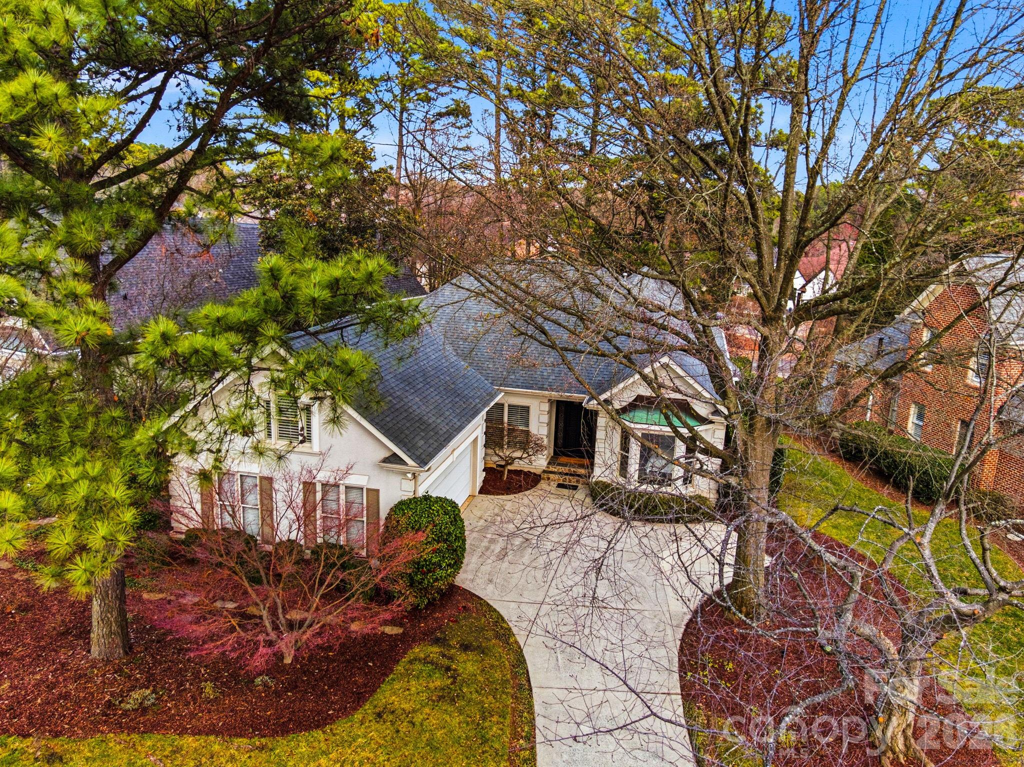 The Peninsula - Residential