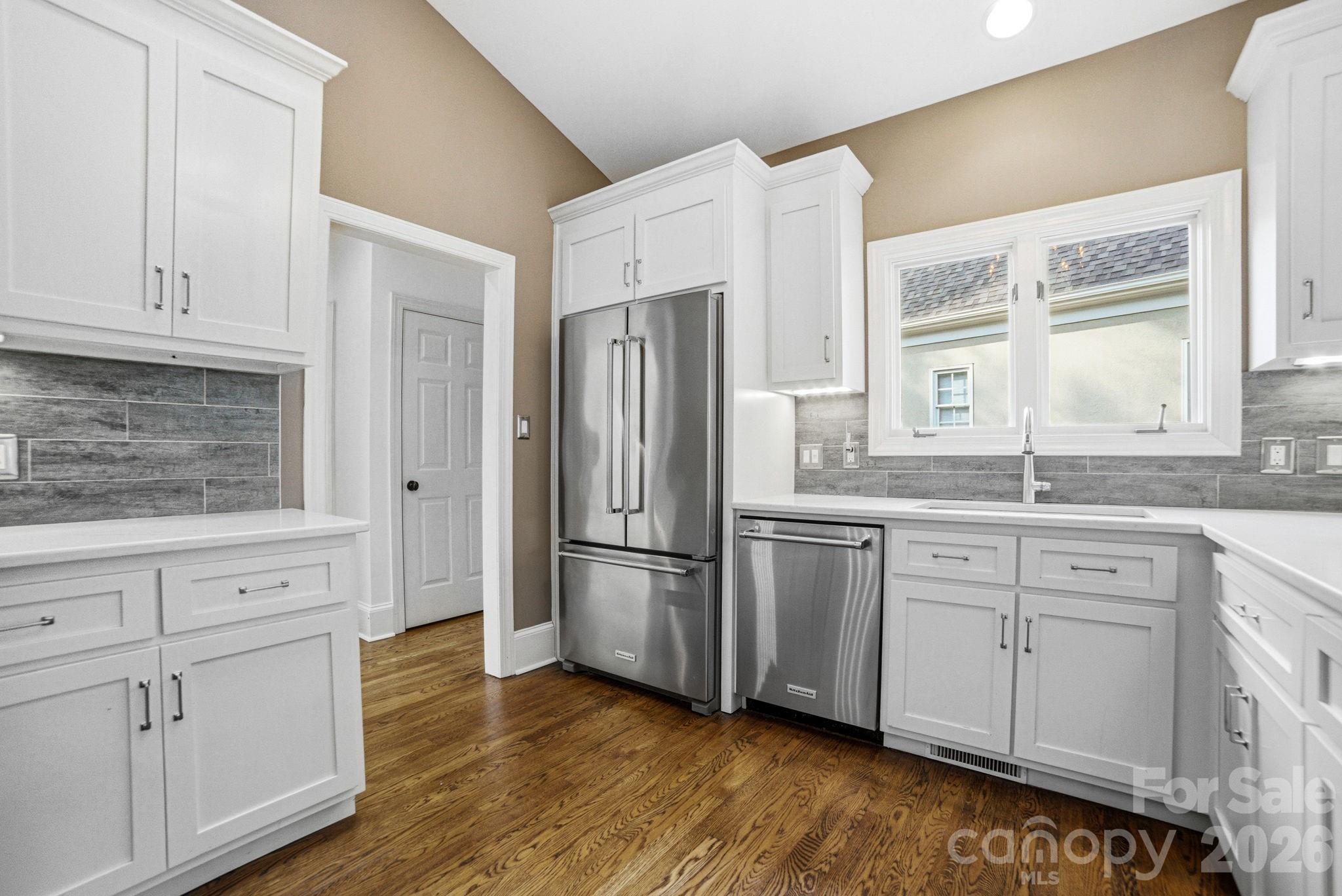 The Peninsula - Residential