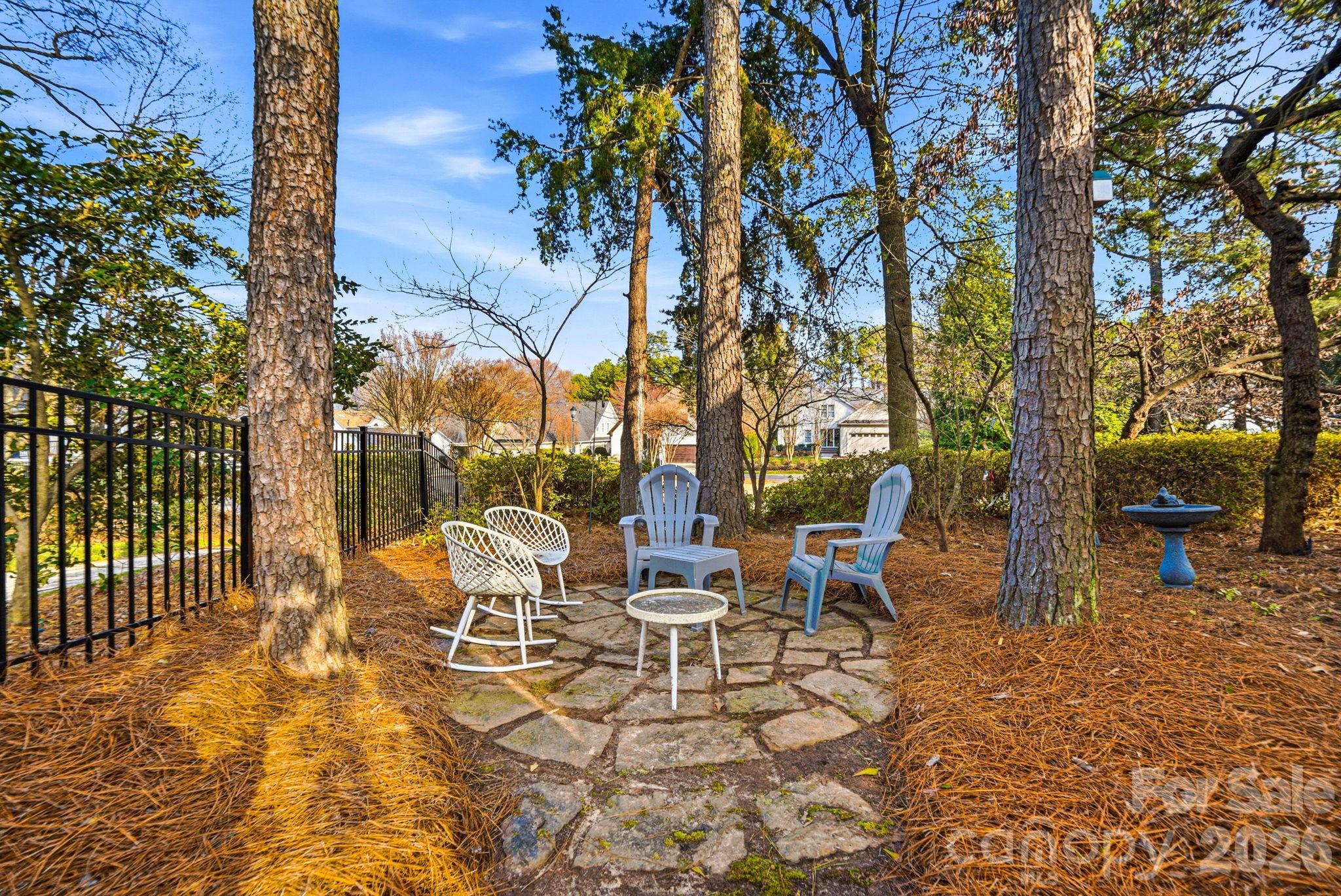 The Peninsula - Residential