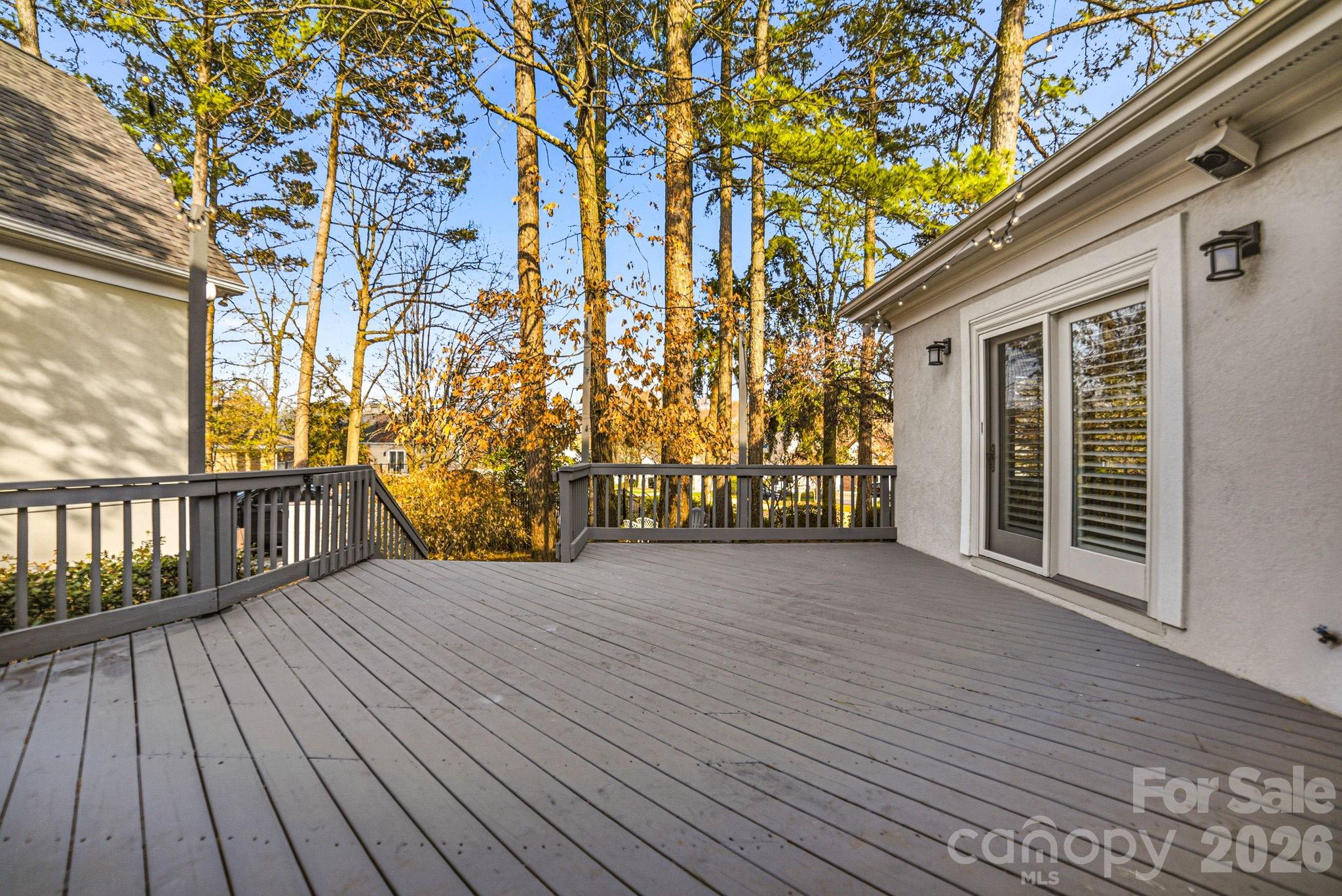 The Peninsula - Residential