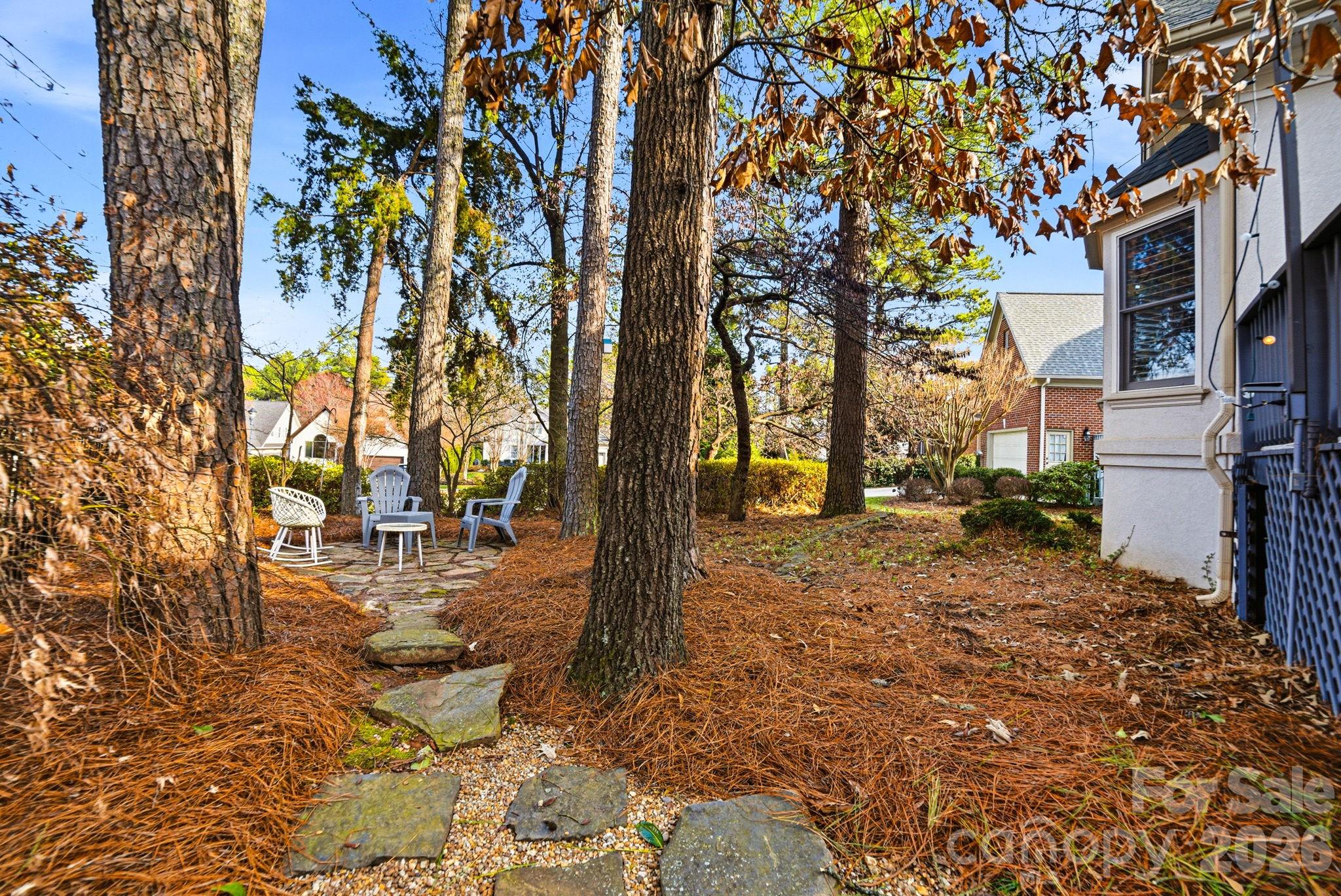 The Peninsula - Residential