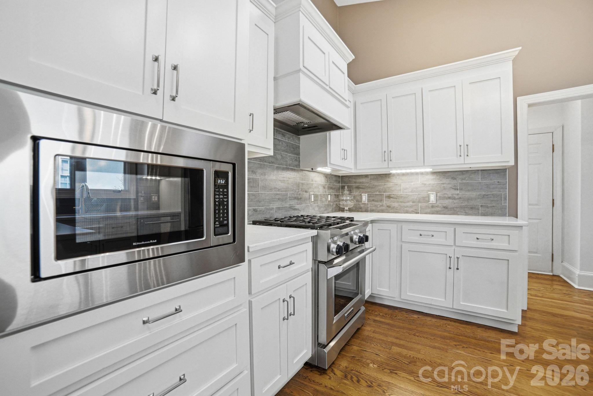 The Peninsula - Residential