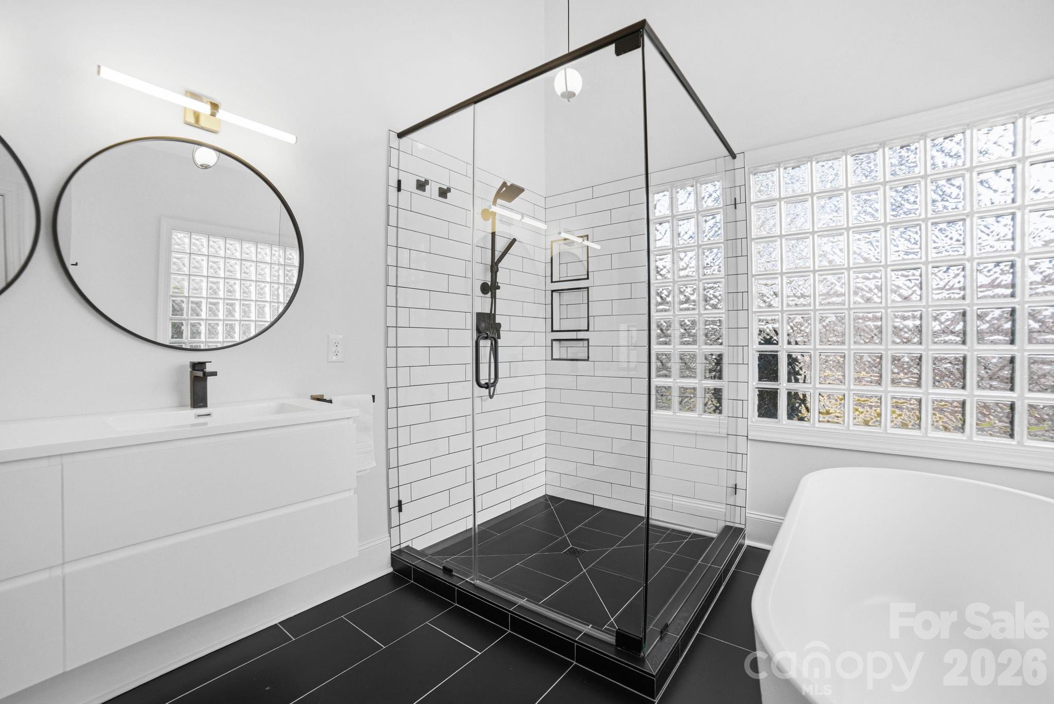 The Peninsula - Residential