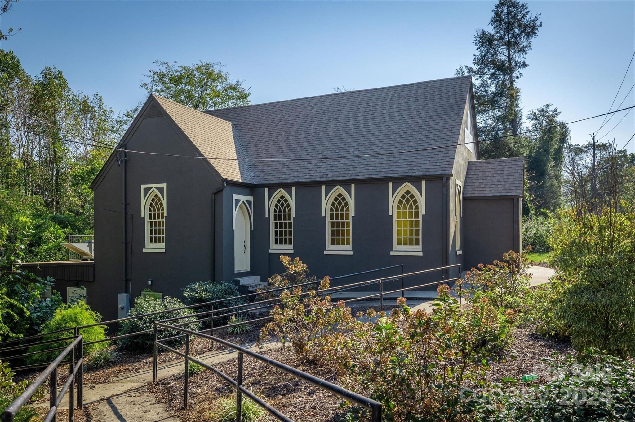 318 Bouchelle Street