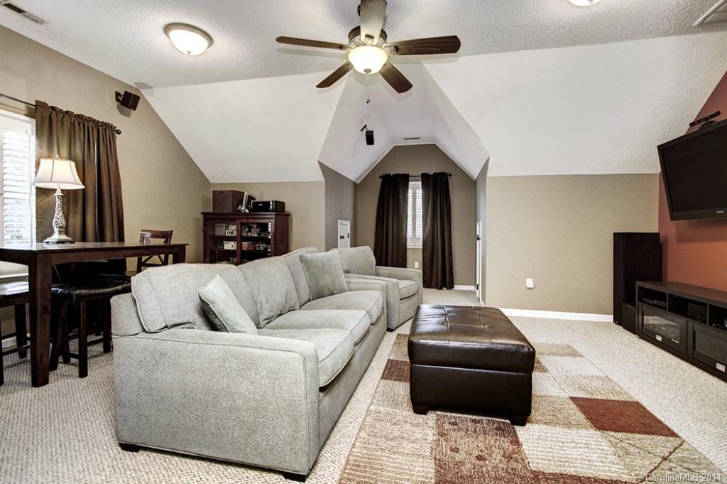 Highland Creek - Residential