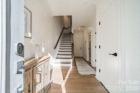 2560 Deacon Avenue Charlotte NC 28204