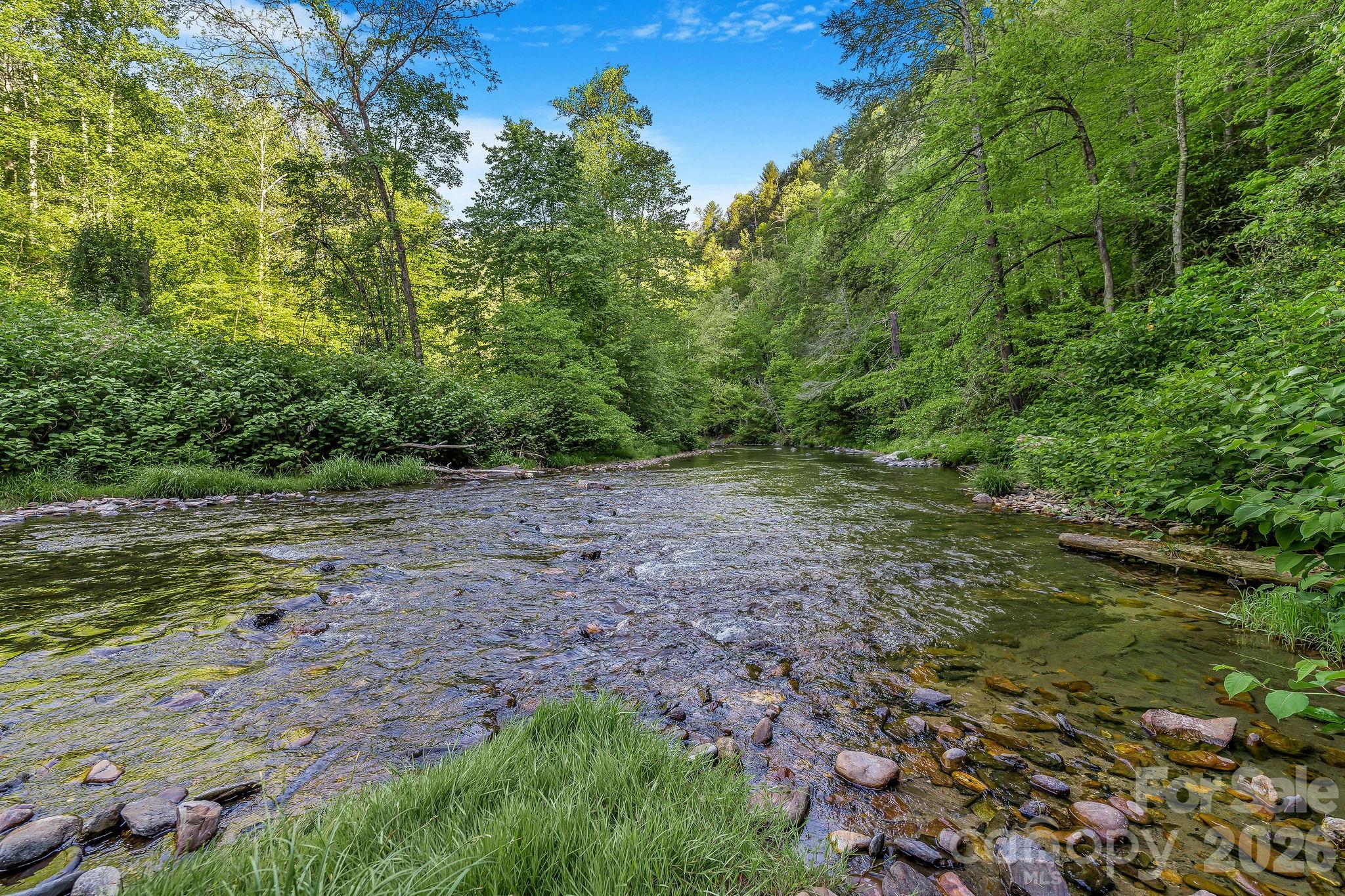 Laurel River Crossing - Land
