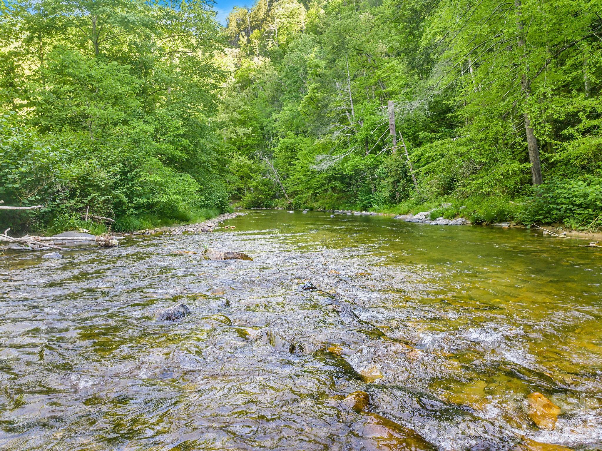Laurel River Crossing - Land